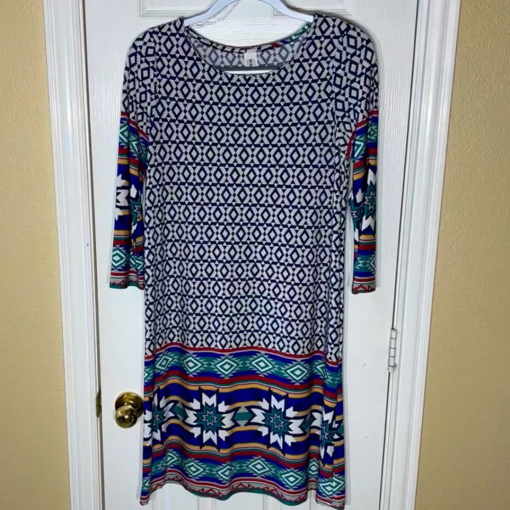 R Rouge Dress Womens Size M Blue Geo Design Multicolor Southwest Straight Sleeve